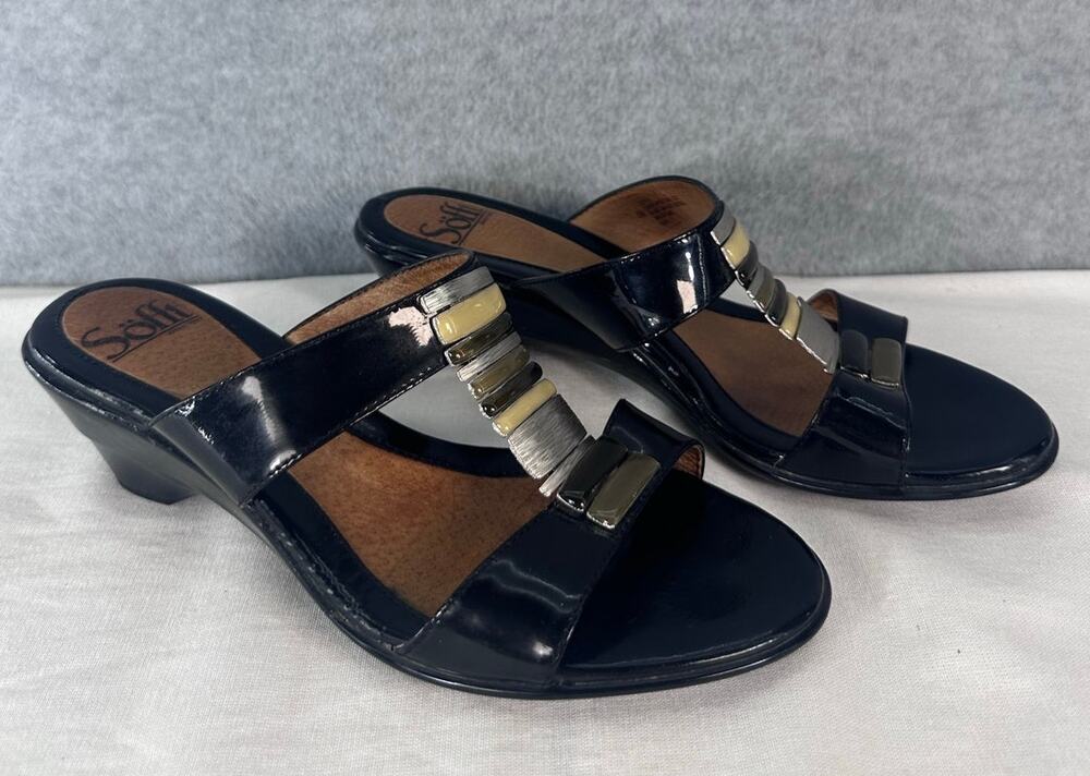 Sofft Women's sz 7 T Strap Wedge Heel Sandal Black Patent Leather Embellished